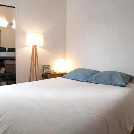 Cosy In The 11th Arrondissement Parigi
